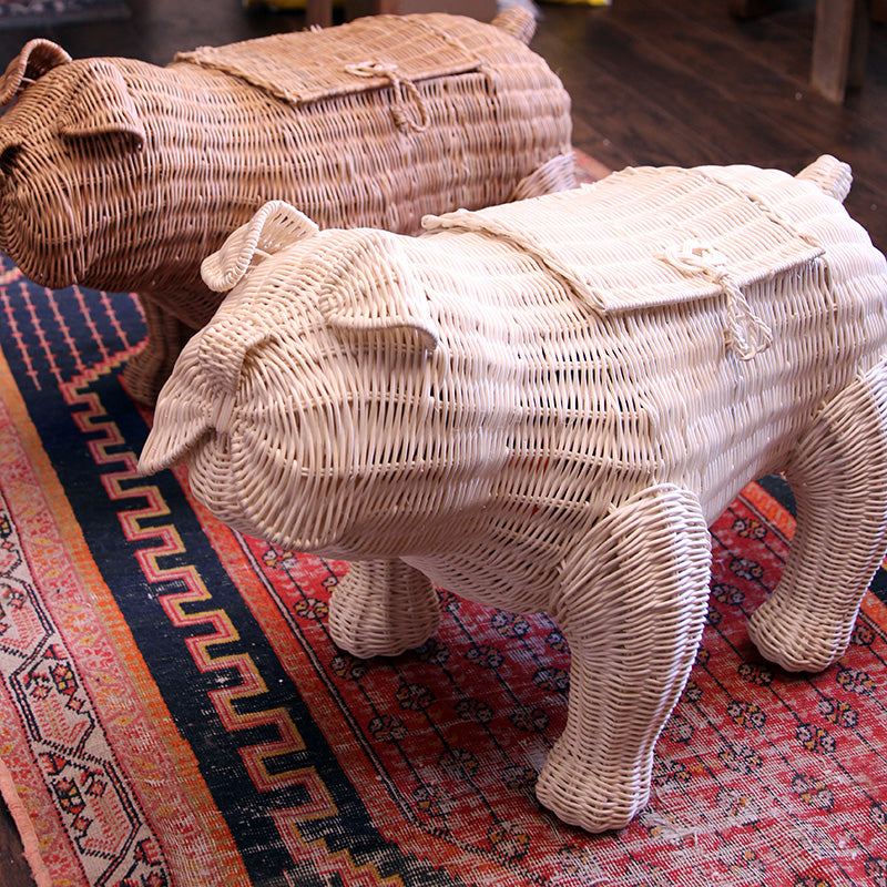 Sir Winston Wicker Bulldog (Natural)