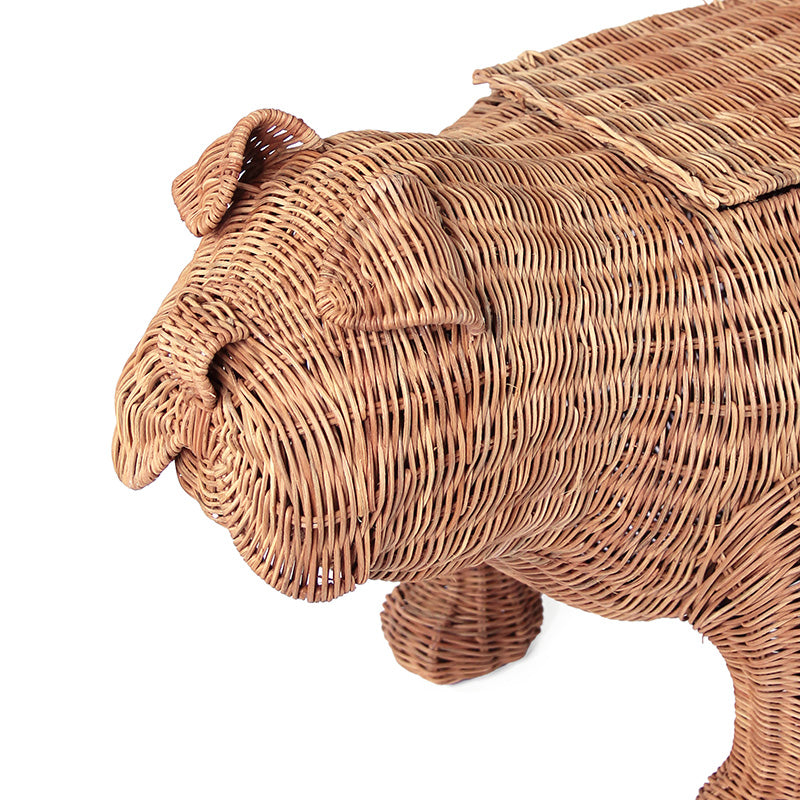 Sir Winston Wicker Bulldog (Chestnut)